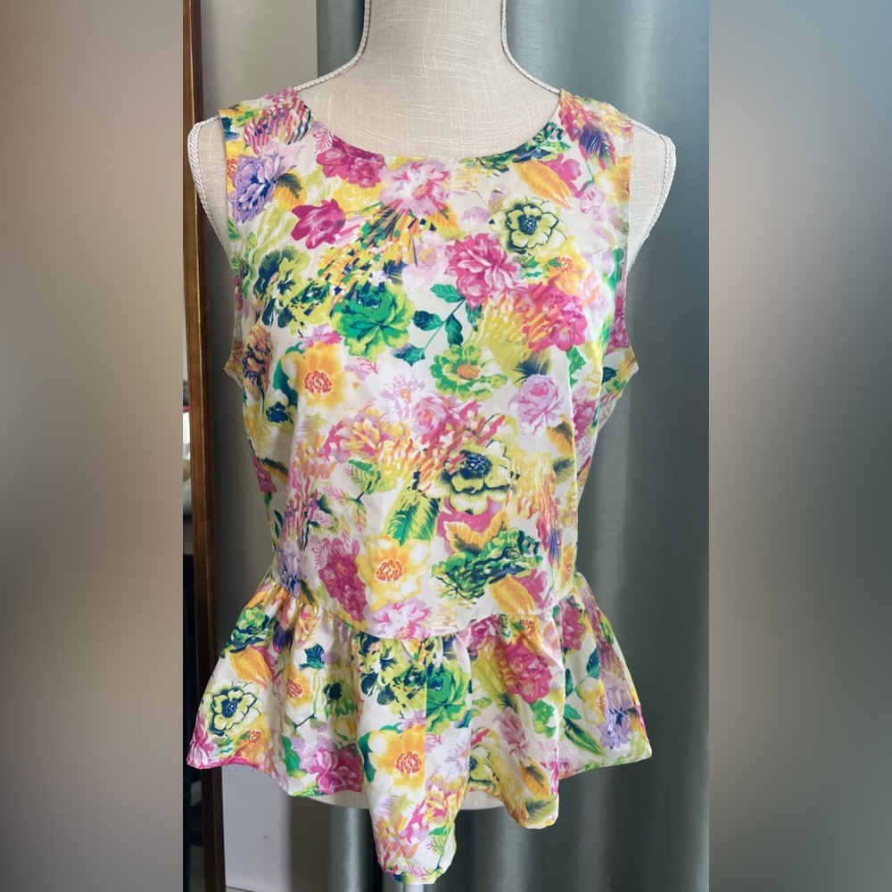 Ali & Kris Multicolor Floral Peplum Top